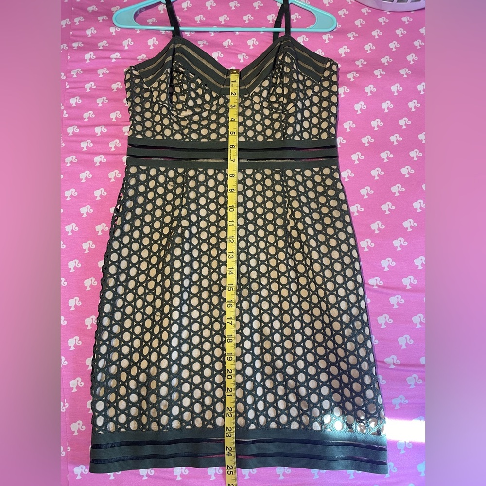 Venus dress - Picture 3 of 9